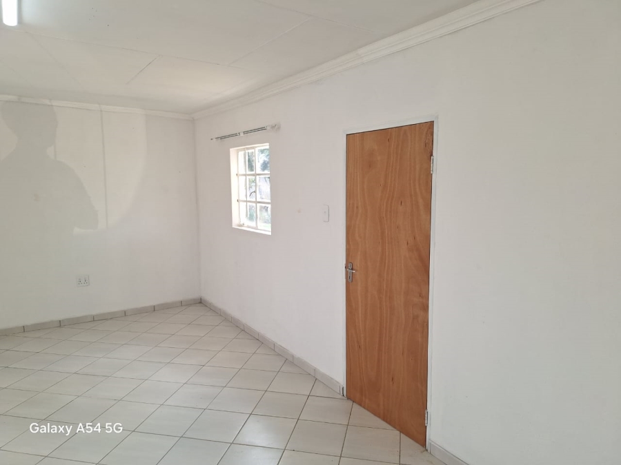 To Let 3 Bedroom Property for Rent in Renosterfontein A H North West